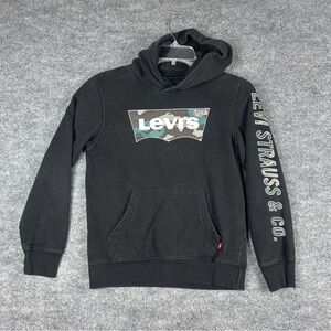 Levi’s black camo logo hoodie – cozy and casual Boys 10-12
